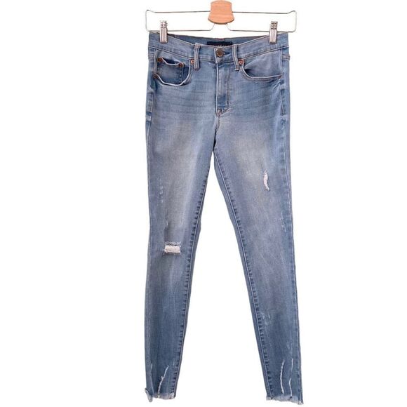 Aeropostale Distressed Skinny Jeans in Size 4 - Picture 1 of 5